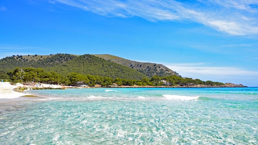 mallorca cala agulla 2000385 1280 e1648925875436