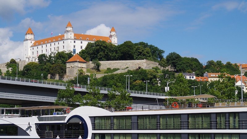 bratislava g8f8bbee42 1280