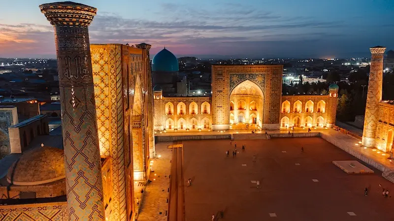 registan trg samarkand putovanje put svile uzbekistan