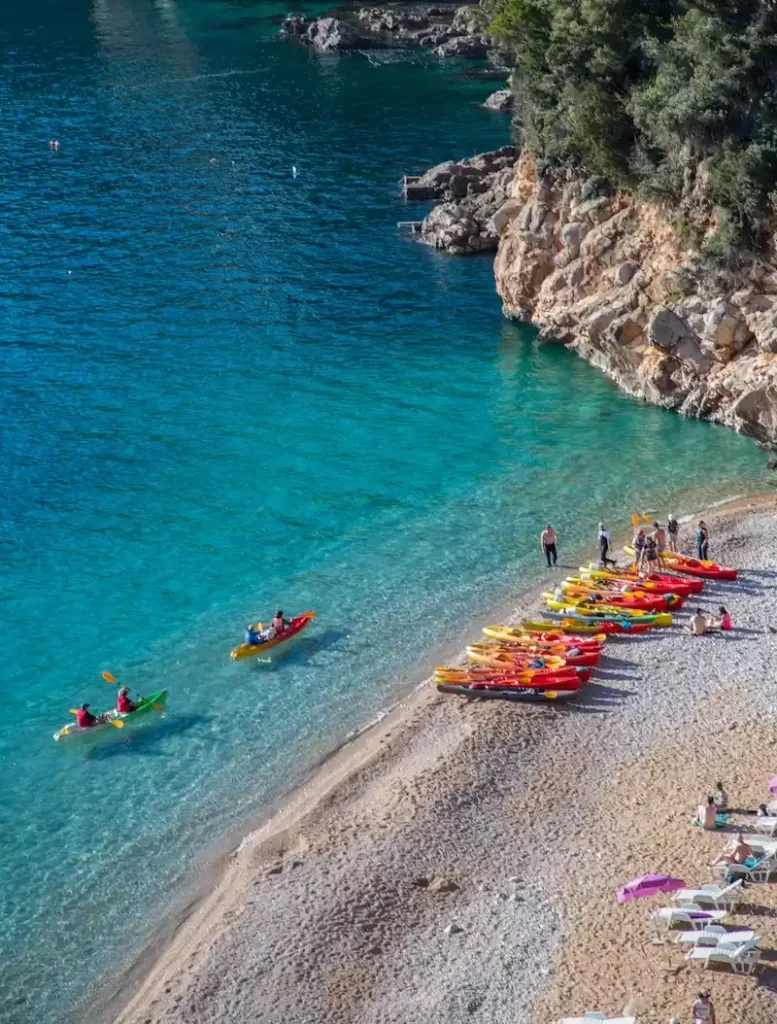 Dubrovnik za svačiji budžet - vodič za domaće goste (restorani i barovi) by Ivan Vuković 5 Plaža sv. Jakov - Dubrovnik