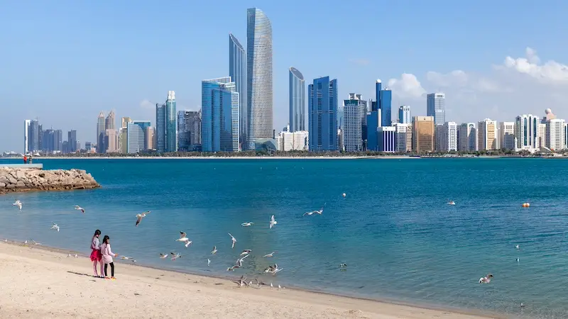 Corniche u >Abu Dhabi