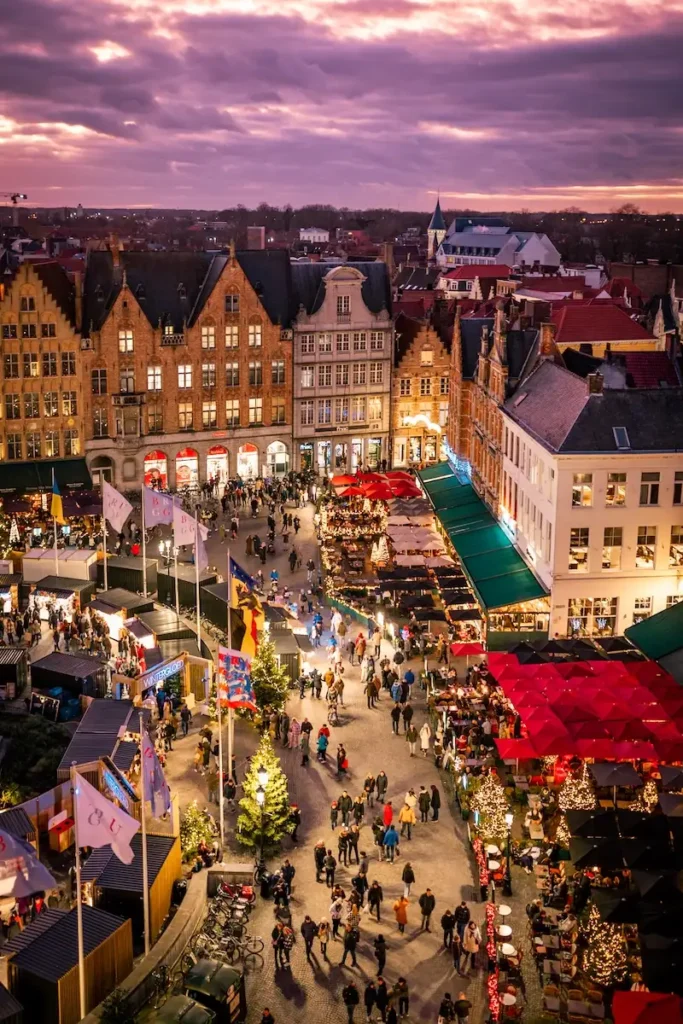 Najbolji božićni sajmovi u Europi 2025. – gdje otići i što vidjeti? 12 Bužićni sajmovi u Europi - Brugges