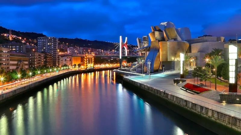 BILBAO: Direktni letovi iz Splita! Uhvatite prve i najpovoljnije termine! 11 Bilbao - Guggenheim muzej