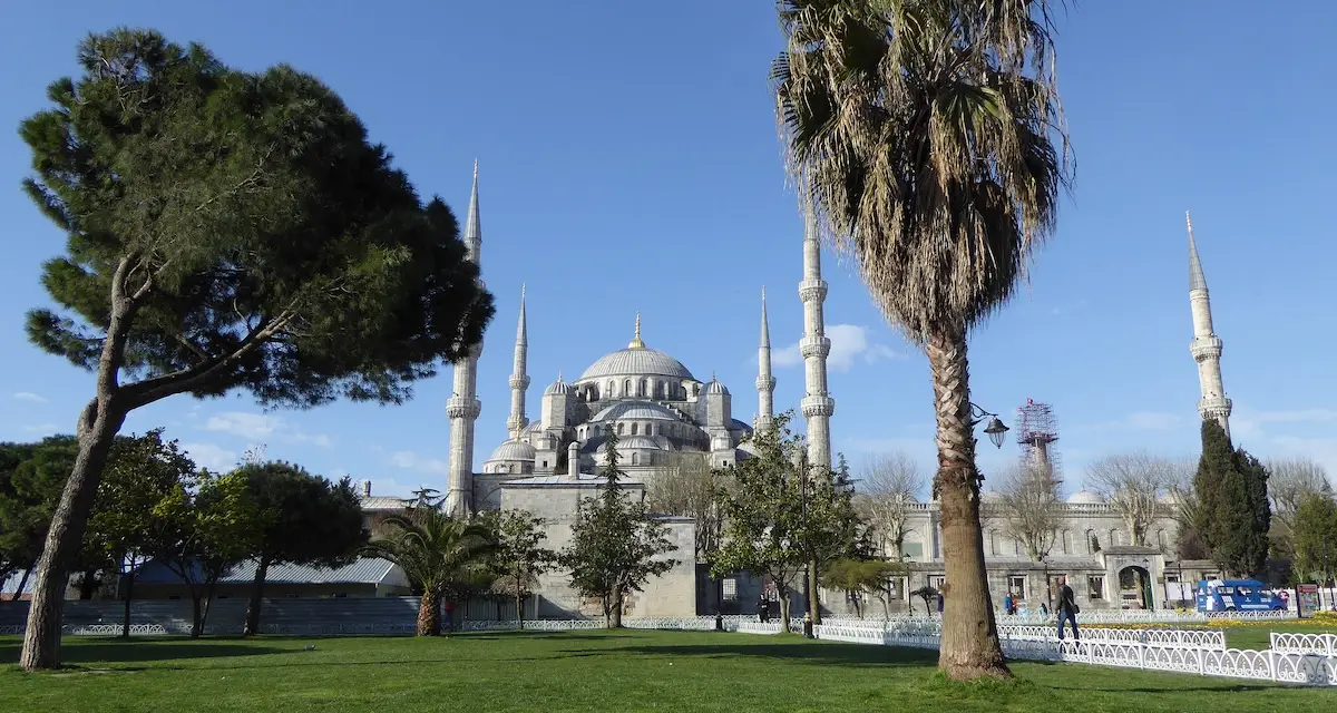 Džamija i park u Sultanahmetu u Istanbulu