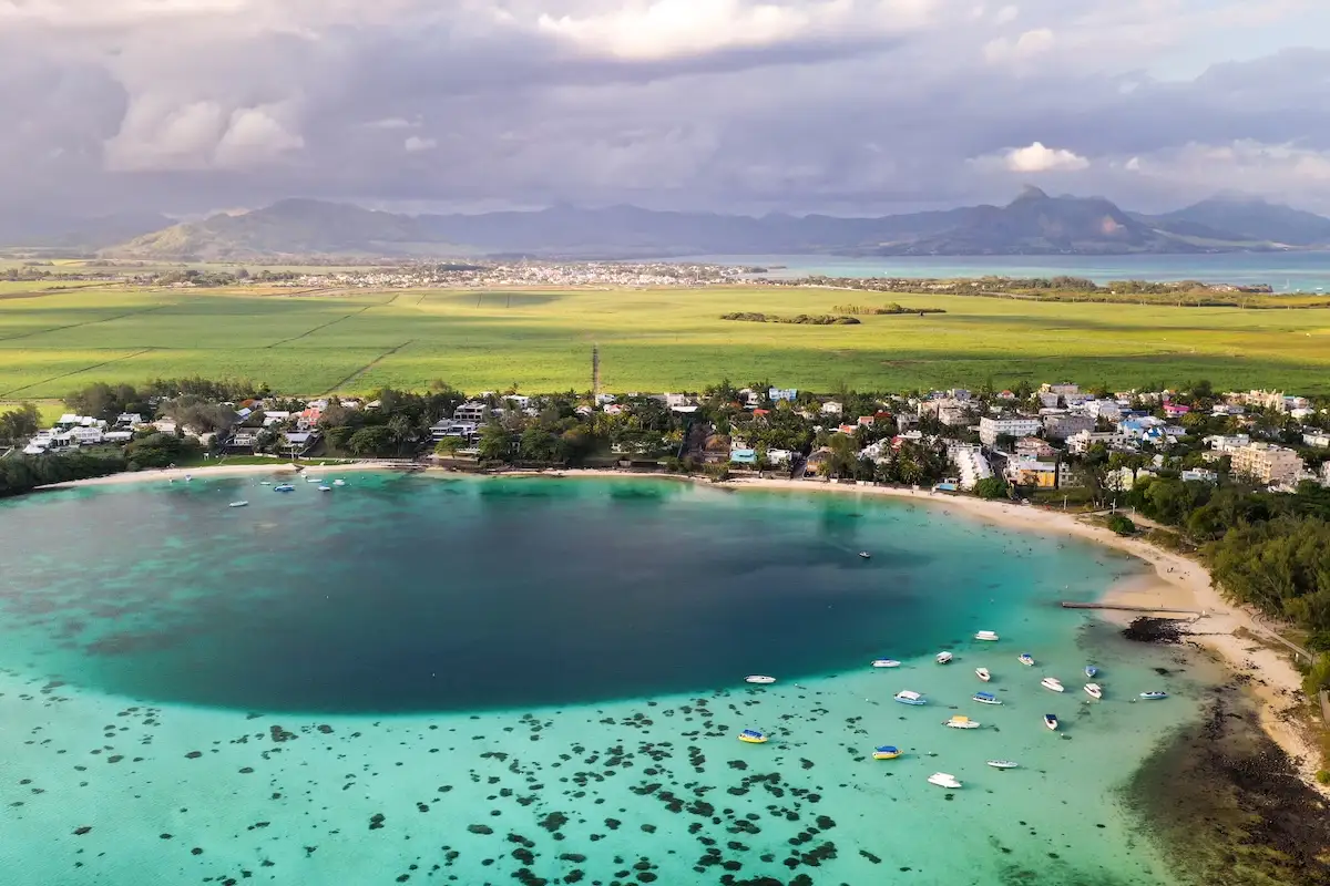 Najljepše plaže na Mauricijusu: gdje se kupati, snorklati i gledati zalazak sunca 8 Blue Bay na jugoistoku Mauricijusa i njegova tirkizna laguna