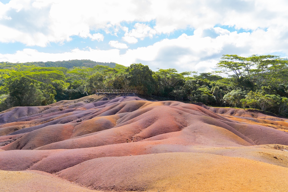 Što vidjeti na Mauricijusu? 12 najljepših mjesta koja vrijedi posjetiti 17 Seven Coloured Earth u Chamarelu na Mauricijusu