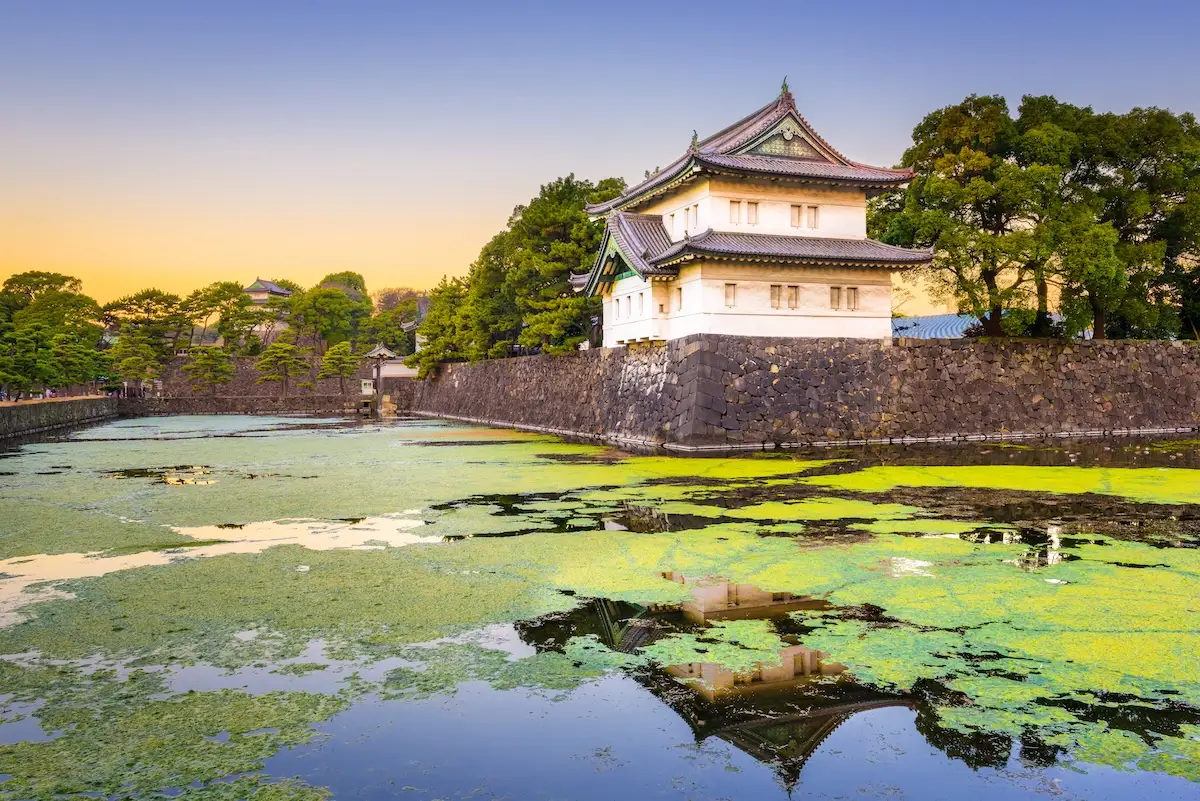 Tokio prvi put: što vidjeti i kako složiti itinerar za 3, 5 ili 7 dana 7 Imperial Palace u Tokiju i obrambeni jarak