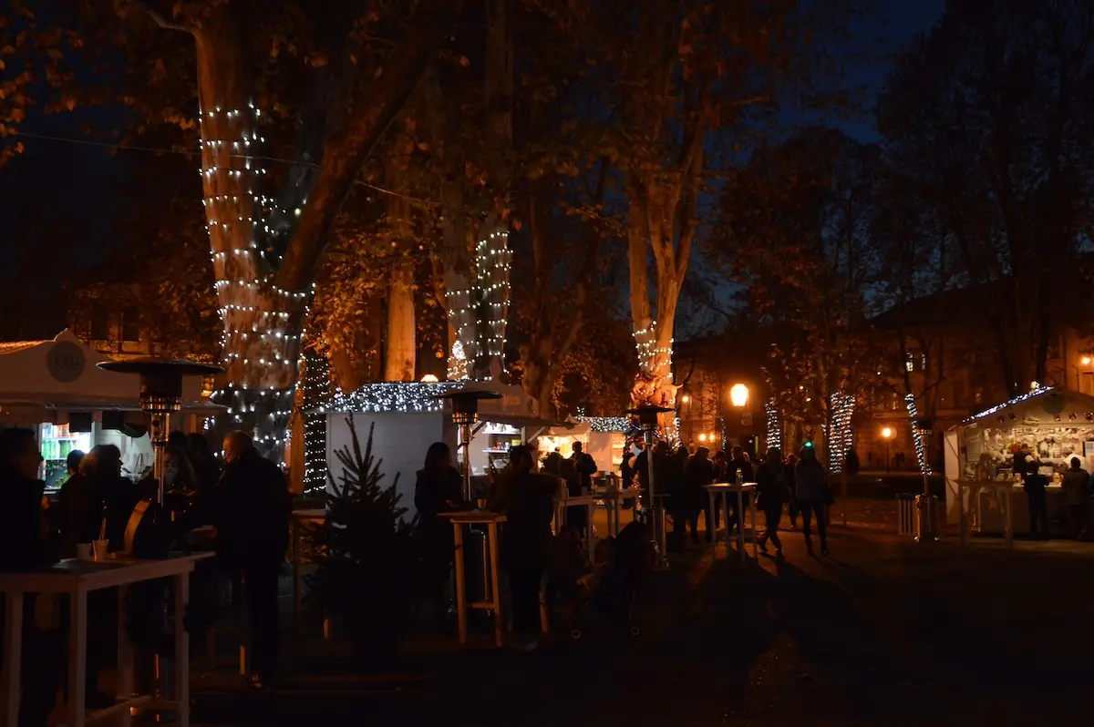 Advent u Zagrebu navečer