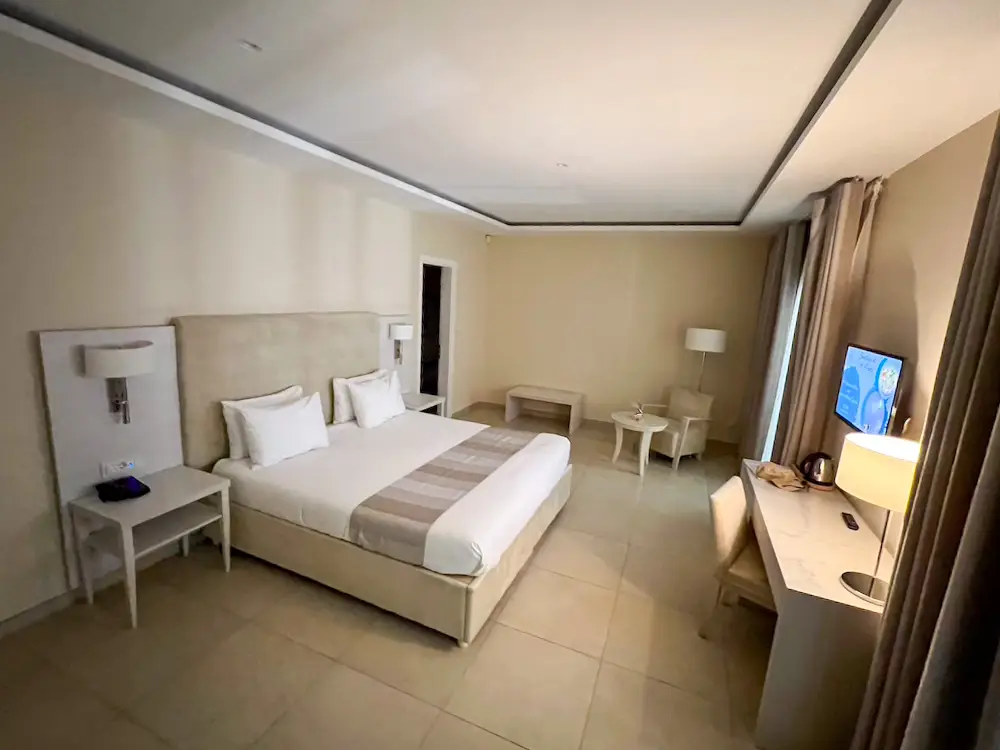 Smještaj na Malti: gdje odsjesti i koje hotele odabrati? 7 Hotelska soba u Maritim Antonine Hotel & Spa u Mellieħi na Malti