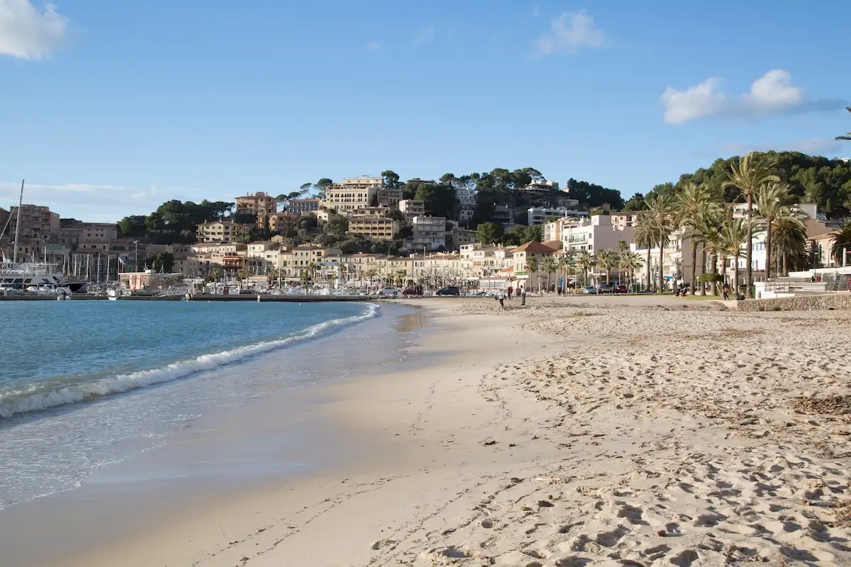 Plaža i Port de Sóller na Mallorci